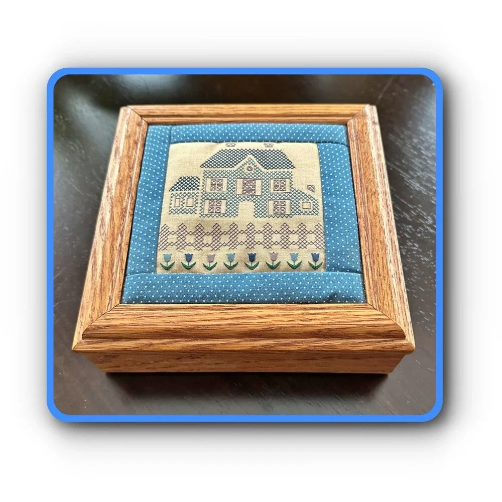 Vtg Cross Stitched Trinket Box Country & Cottge 80's 90's 7 x 7 Square